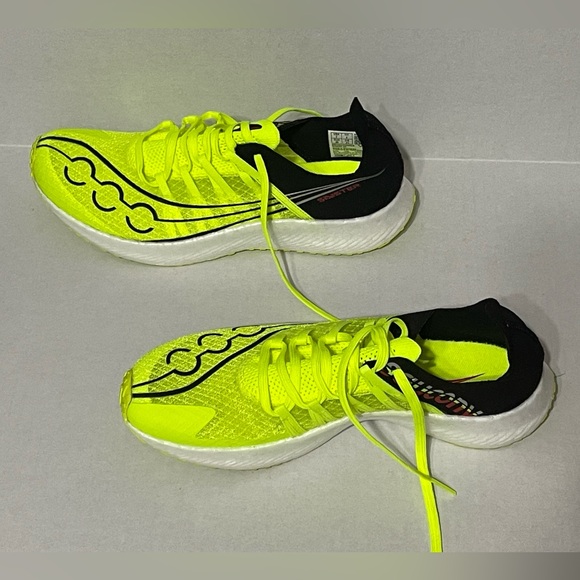 Saucony Sinister - Men’s 7 - Citron/Black - 0 miles - Picture 3 of 8